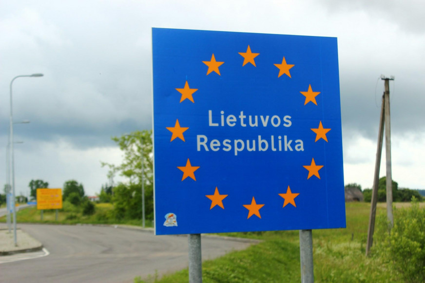 'Almost All Cars Crossing the Lithuanian-Belarusian Border Are Lithuanian.' Words by RT Reporter Fact-Checked