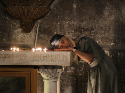 “For the first time in the history of Christianity.” Azaronak twisted the history of the Church of the Holy Sepulchre