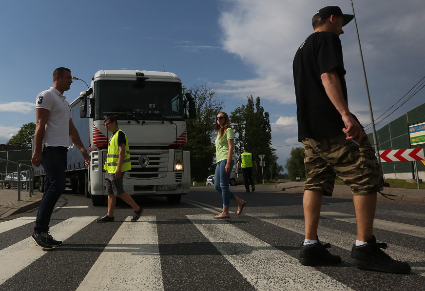A tax instead of support for drivers? What’s wrong with CTV’s report on fuel prices in Poland
